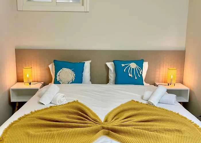 Cor De Mar • Patio • 2 Quartos • Centro Historico * Peniche