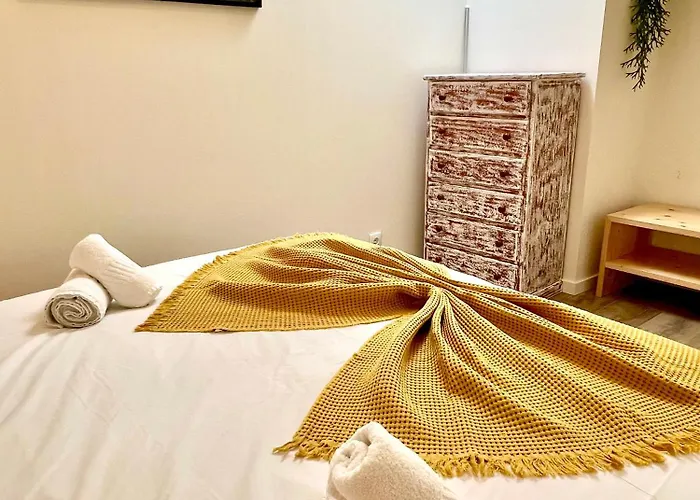 Cor De Mar • Patio • 2 Quartos • Centro Historico * Peniche